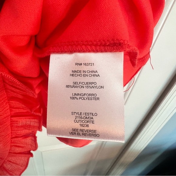 City Vibes Coral Tiered Ruffle Dress Size Small NWT - Picture 10 of 10